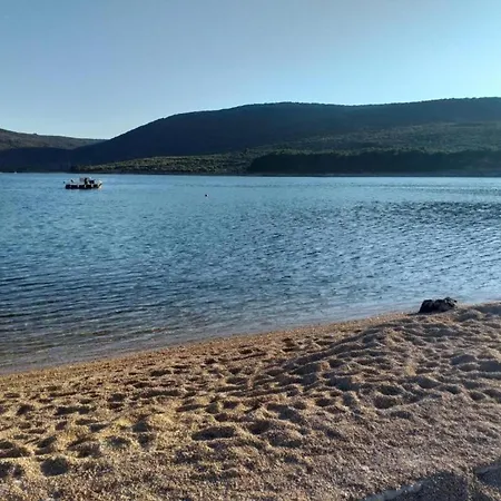 Apartment In Near Old Town &