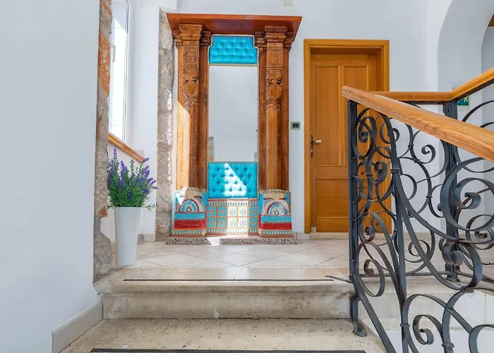 In Near Old Town & Apartamento
